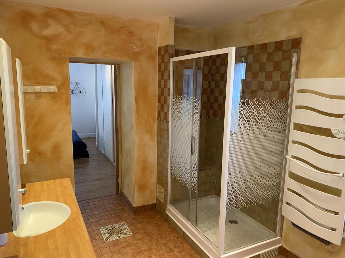 Ausson La Maison Du Bonheur מראה חיצוני תמונה