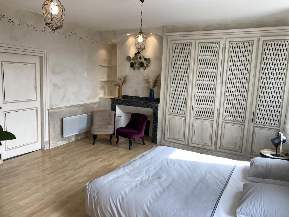 Ausson La Maison Du Bonheur מראה חיצוני תמונה